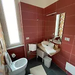 Un Passo Dal Treno Piazza Vittorio Veneto 36-salerno Station 살레르노