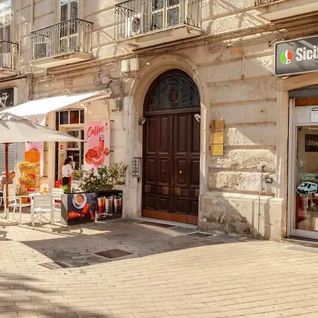 Un Passo Dal Treno Piazza Vittorio Veneto 36-salerno Station